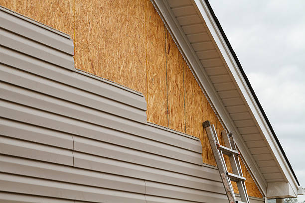 24/7 Emergency Vinyl Siding experts in Windham, OH